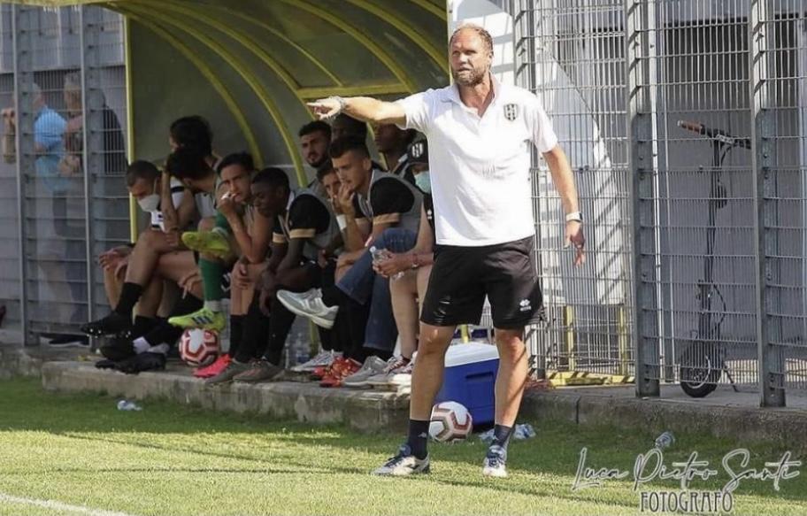 UFFICIALE – Pineto: l’ex tecnico biancazzurro Paolo Rachini torna sulla panchina della Renato Curi Angolana